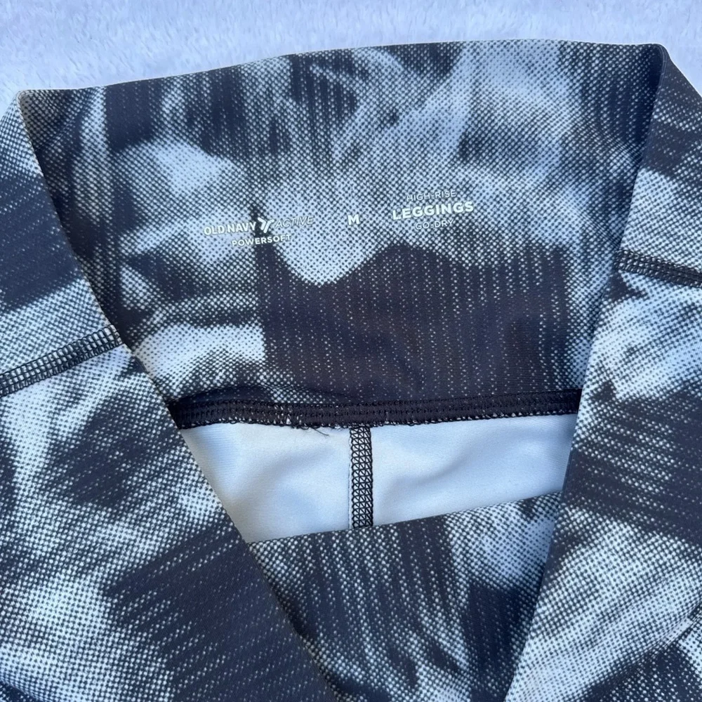 OLD NAVY ACTIVE  powersoft  women’s  size M - Picture 7 of 8